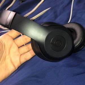 Beats wireless headphones
